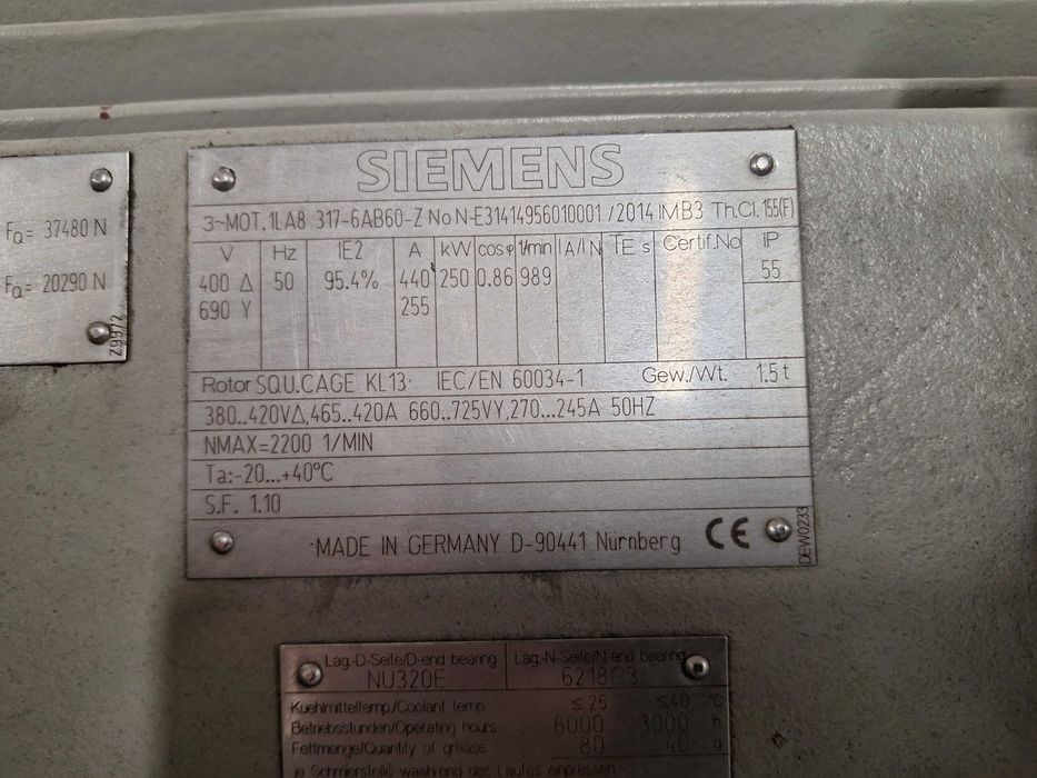 Silnik elektryczny 200kW , SIEMENS , 993 obr/min . IE3 , B3 NOWY