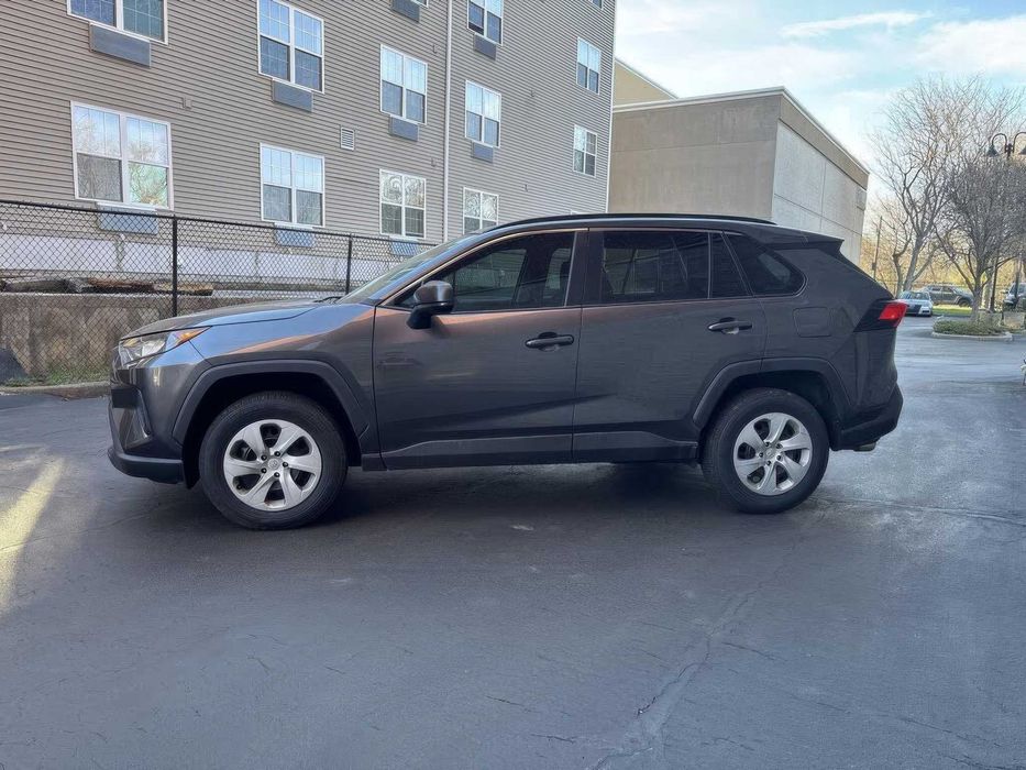 Toyota RAV4      2020