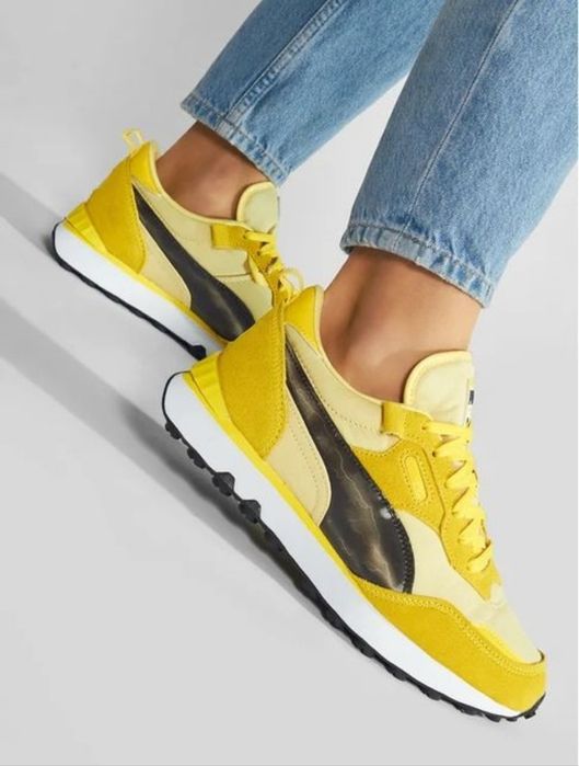 Снікерси Puma Rider FV Pikachu у лімітованому виданні. Кросівки 39 р