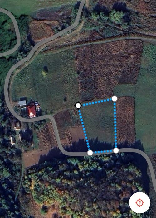 Продам земельну ділянку під лісом, біля озера