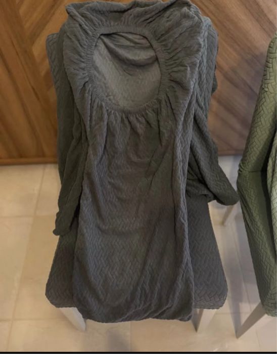 Conj de 4 capas NOVAS para cadeiras cinzento