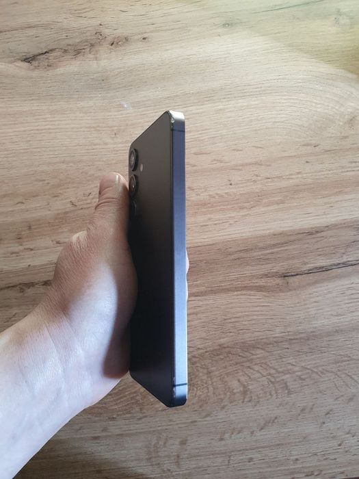 Samsung s24 8/256 Black