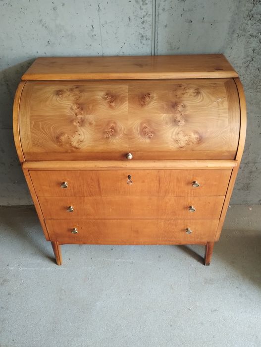 SEKRETARZYK Biurko. Dowóz do 50 km Gratis