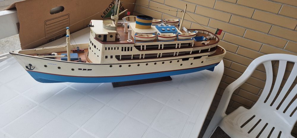 Navio paquete funchal  todo electrificado