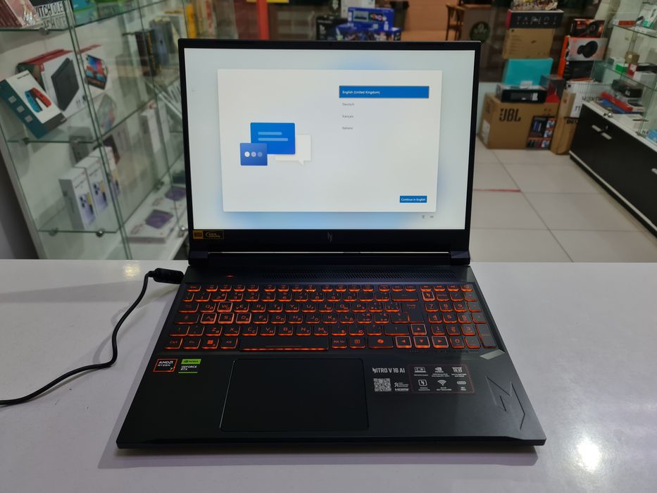 Новий Acer Nitro V16 AI RTX 5060 Ryzen 7 260 180Hz