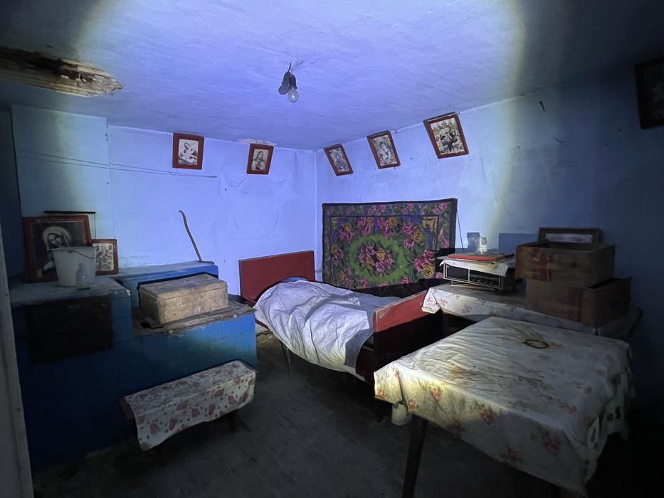 Продається маленький будинок у с. Сухий з двома ділянками