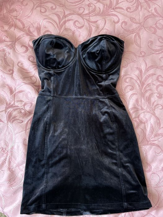 Сукня з оксамиту