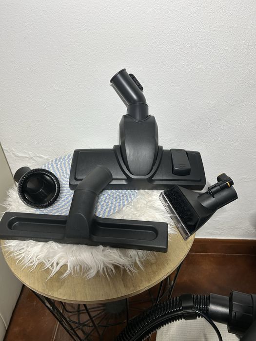 Aluguer máquina de limpeza de colchoes, carpetes e estofos