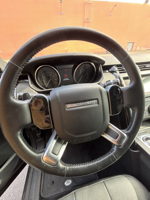 Land Rover Discovery SE 2019 3L AWD