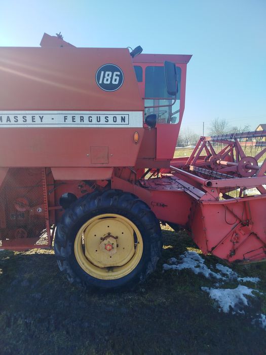 Продам комбайн Massey Ferguson 186