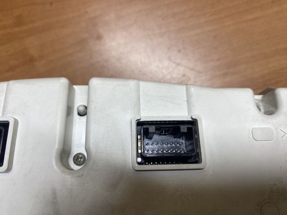 Панель приладів Тойота Камри 40. Приборка Camry 40, 2.4 мкпп Європа