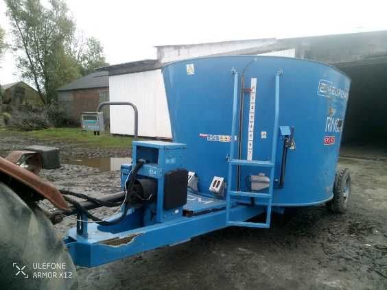 Sprzedam paszowóz RINO 7 obniżany 2018 r nowe noże