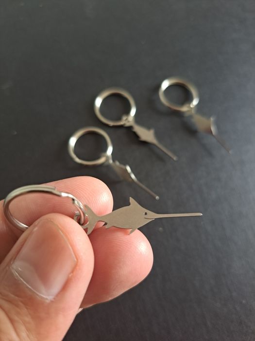 Pino do slot do cartão SIM aberto telemóvel  Sim card open pin