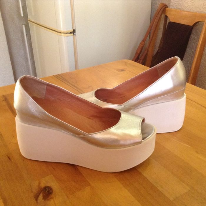 Красивые туфли. Натуральная кожа.