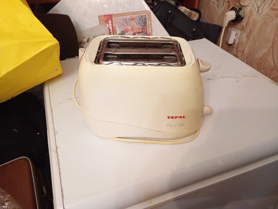 Тостер Tefal Delfini