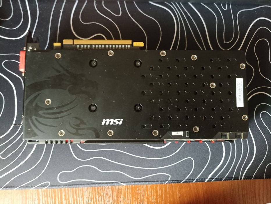 Відеокарта  r9 390 8gb