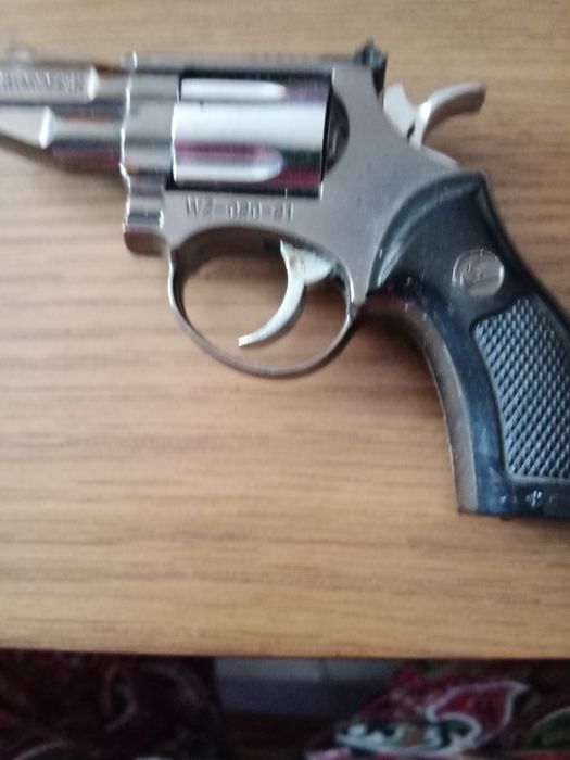 Зажигалка в  виде оружия