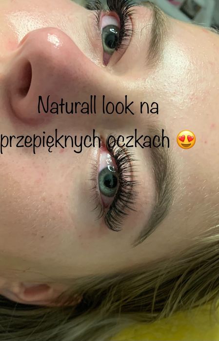 Przedłużanie i zagęszczanie rzęs .
