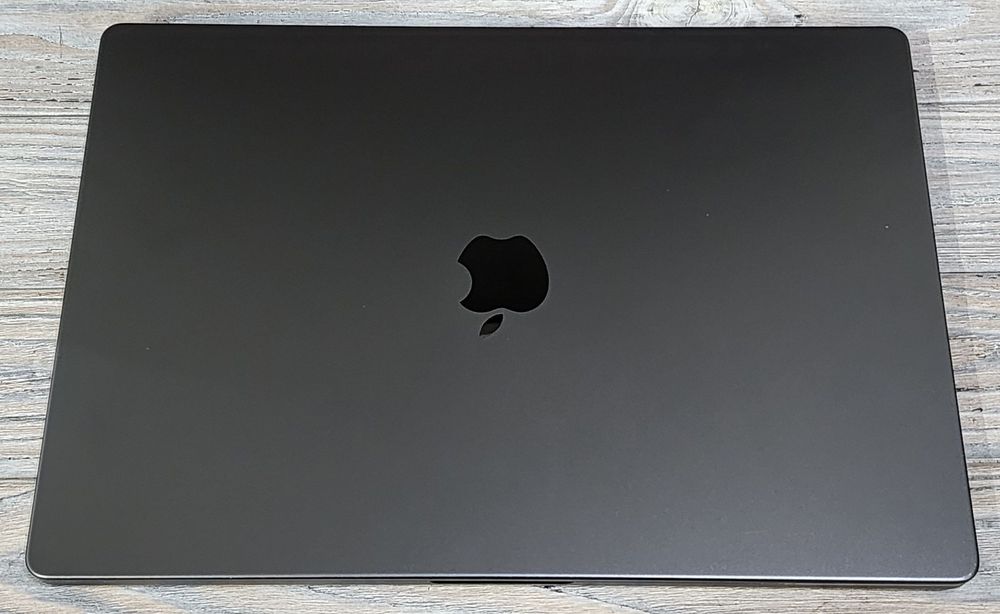 MacBook Pro 16 Mid 2023 M3 Space Black (MRW13) - 1450 магазин