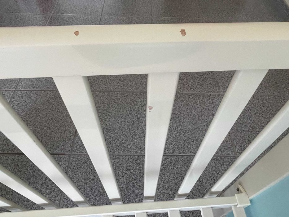 Berço/Cama de Grades Branco e Azul