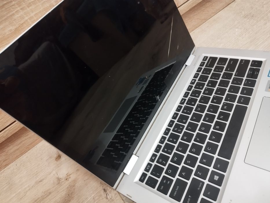 Laptop HP 2w1  dotykowy