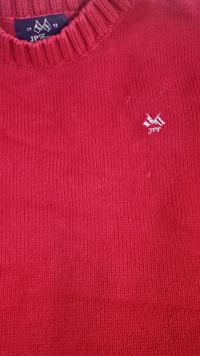 Sweter 158 czerwony stan bdb