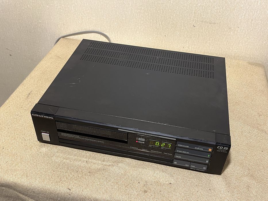 Аудиофильский CD-проигрыватель PHILIPS/GRUNDIG CD35 2х TDA1540P /CDM-2