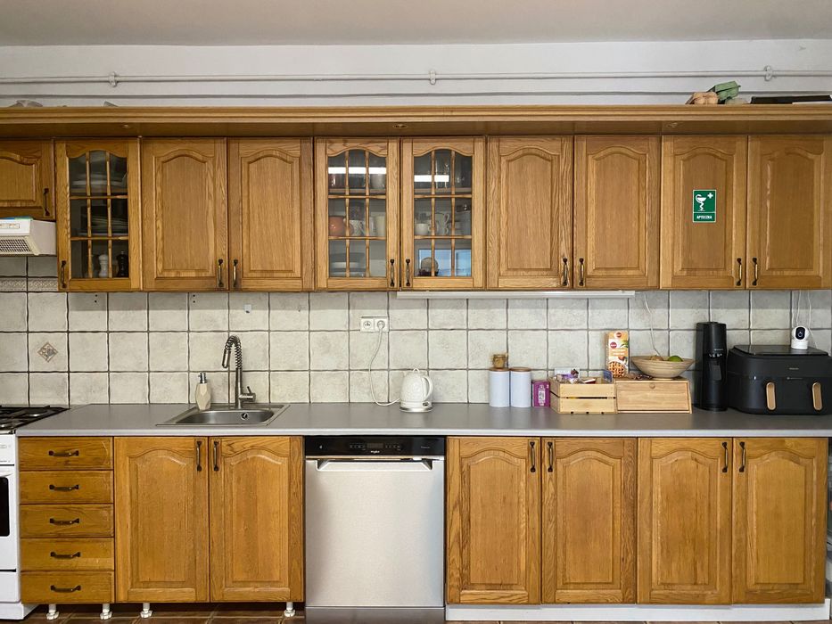 Sprzedam meble kuchenne. Fronty dębowe.