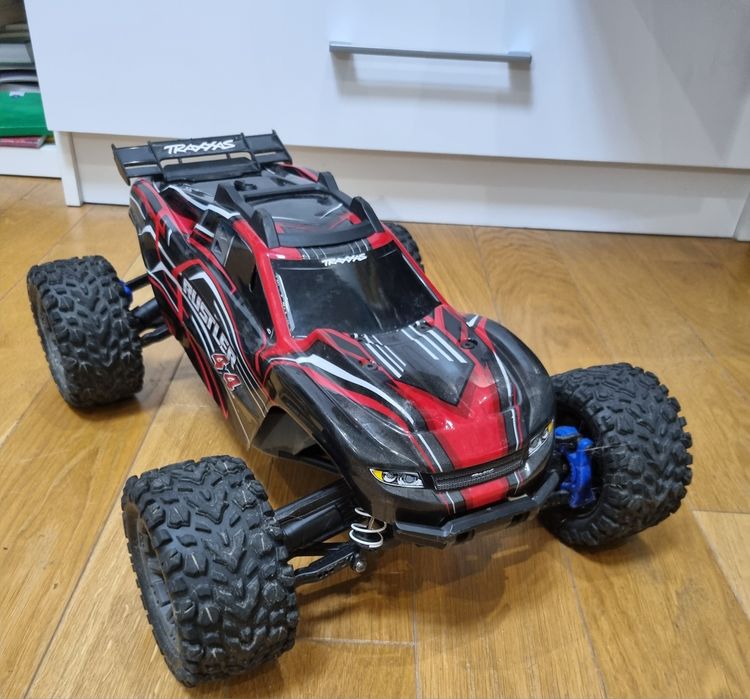 Traxxas Rustler 4x4
