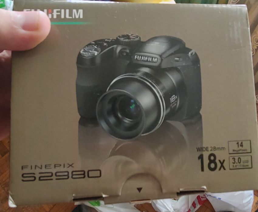 Новый Fujifilm finepix S2980новый 18 кратное увеличение