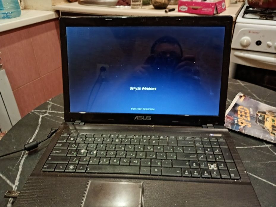 Ноутбук ASUS x53b