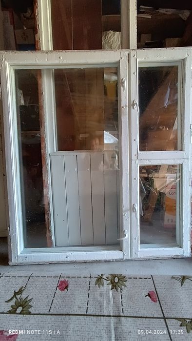 Дерев'яні вікно, двері