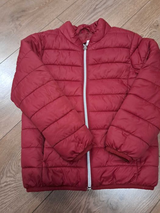 Куртка  на дівчинку