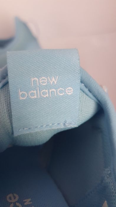 Buty nowe sportowe New Balance modne rozmiar 37.5