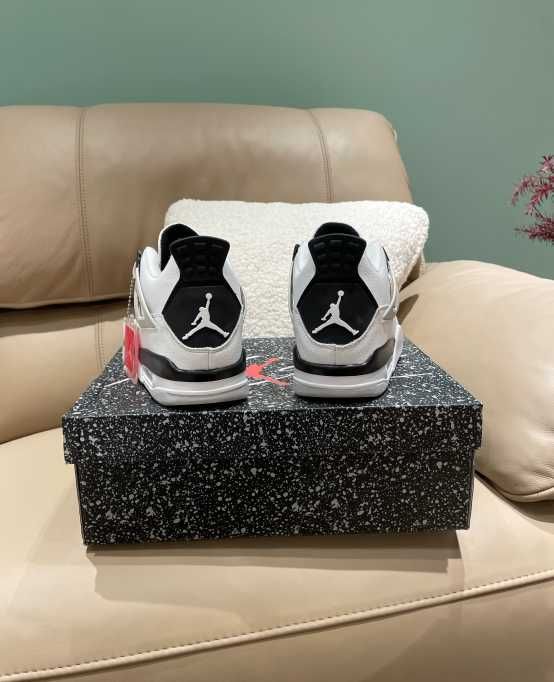 Air Jordan 4 Retro Military Black R.42