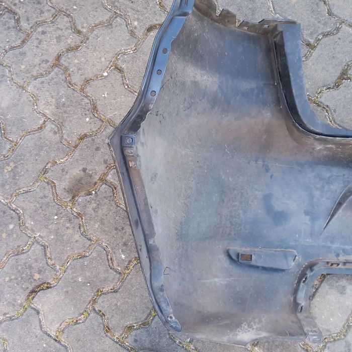Para choques tras seat ibiza 6l  6L6 807 421 L
