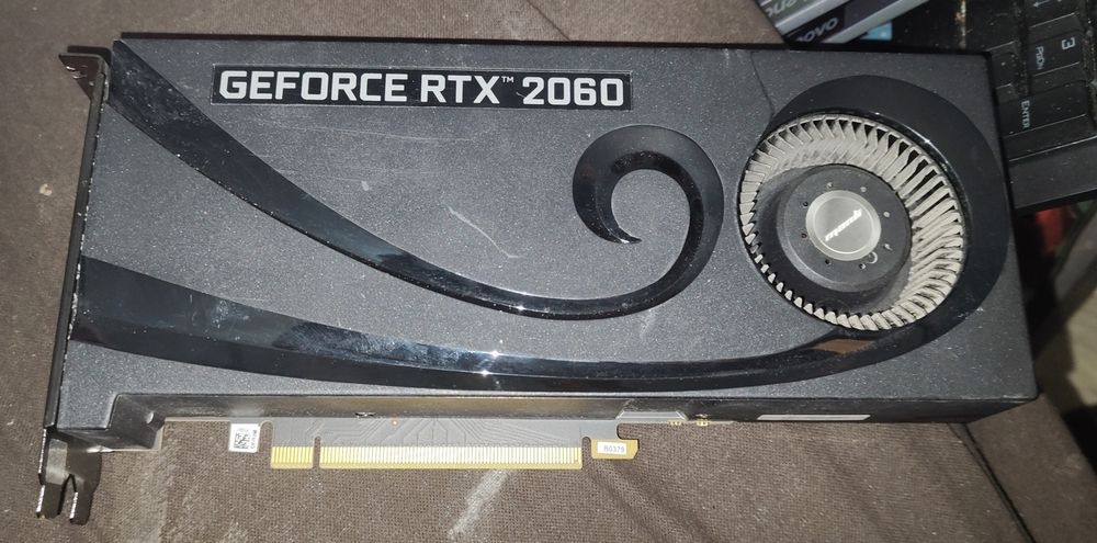 sprzedam grafikę model widać na zdjęciach