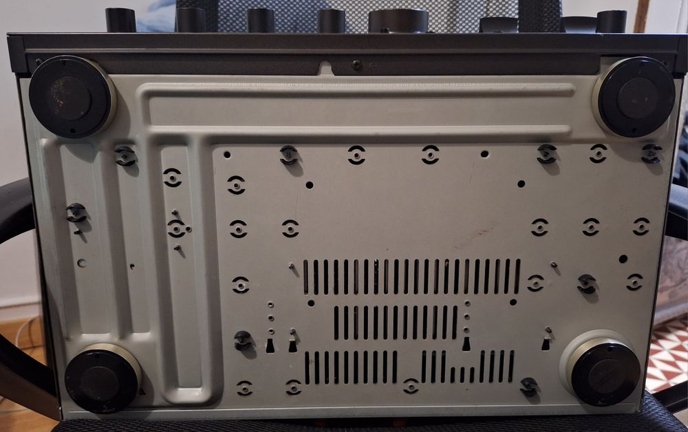 Technics Model SUVX500 AMPLIFIER