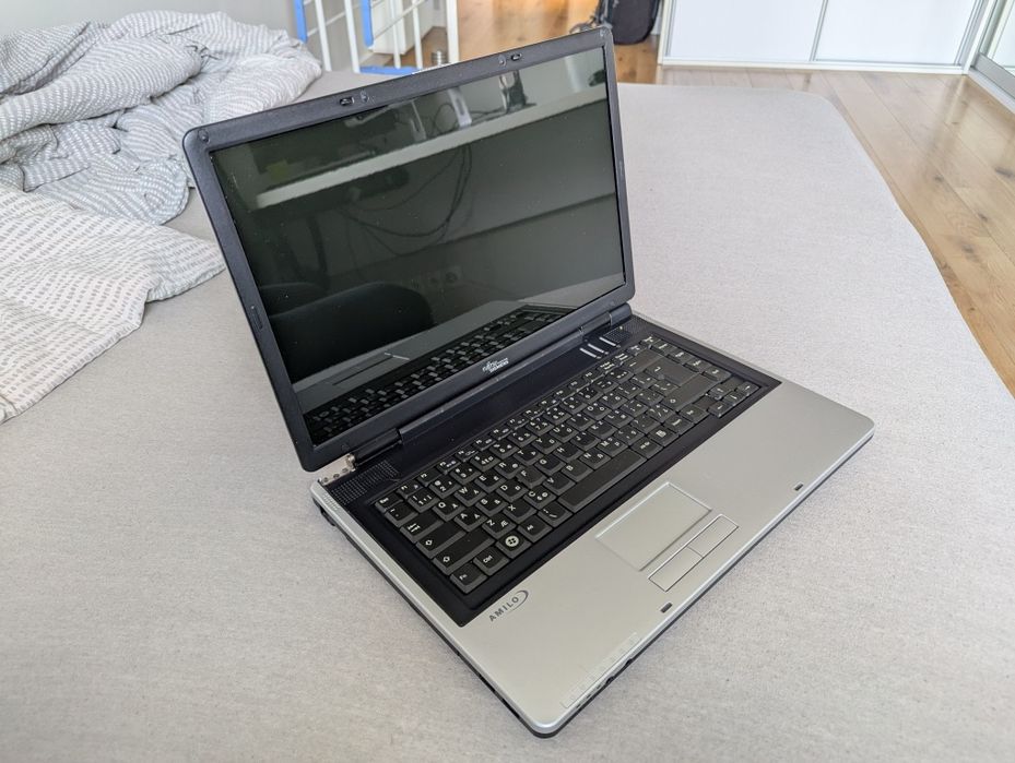 Laptop Fujitsu Amilo 2510