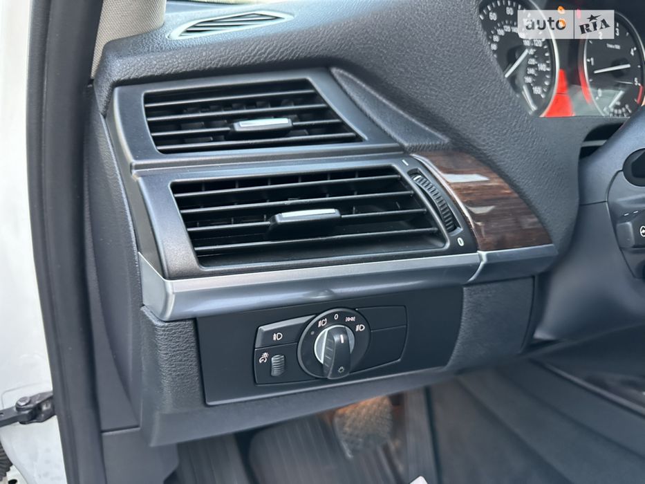 Продаж BMW X5 2010рік