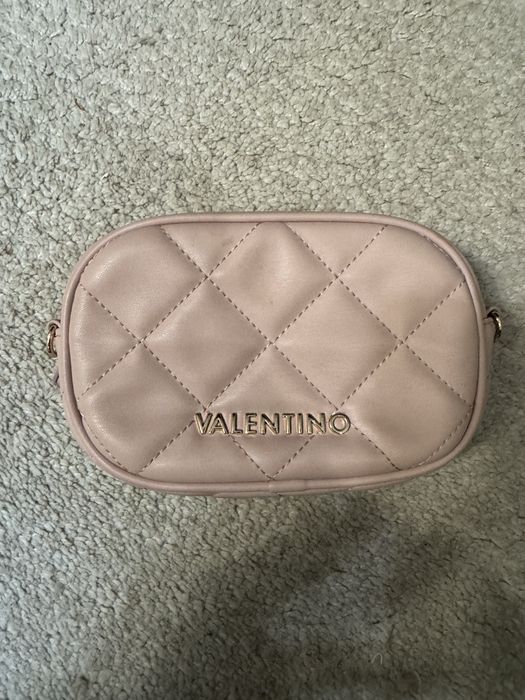 Mala rosa clarinho da marca red valentino