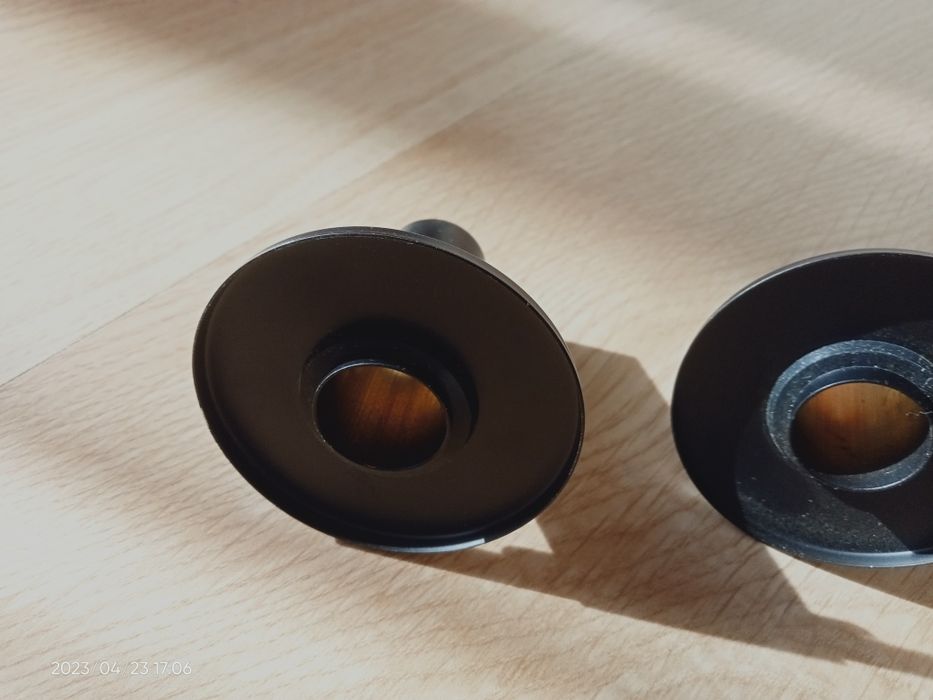 Zestaw maskujący grzejnika rozetki i tuleje czarny