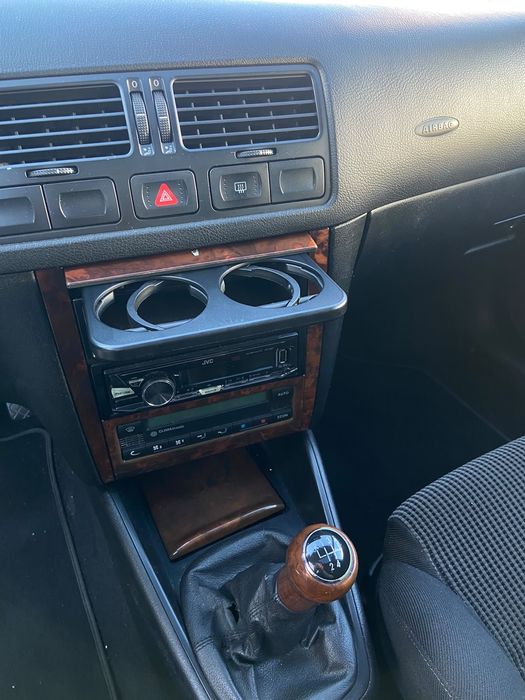 VW Bora 1.6 gasolina foto 5