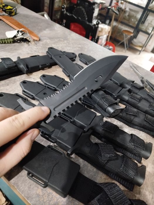 Bagnet wojskowy nóż z pochwą kabura