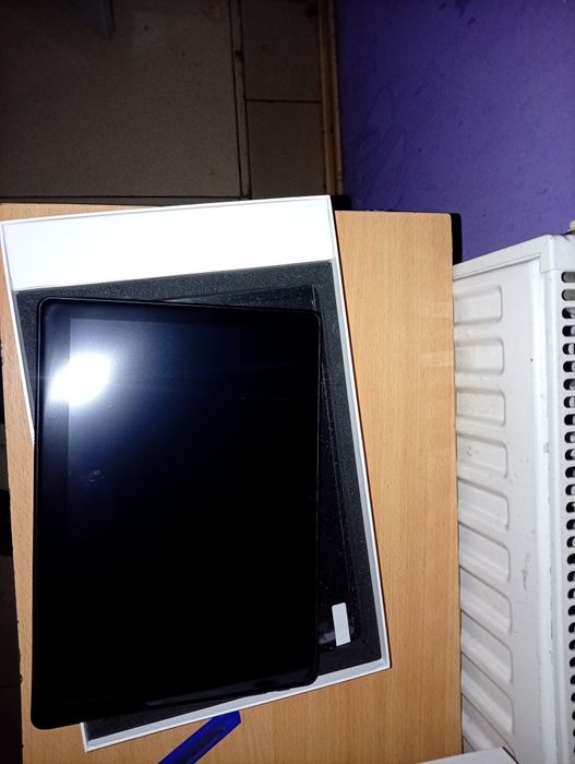 Планшет BDF 10,1.  слот на сім.карт 4/64