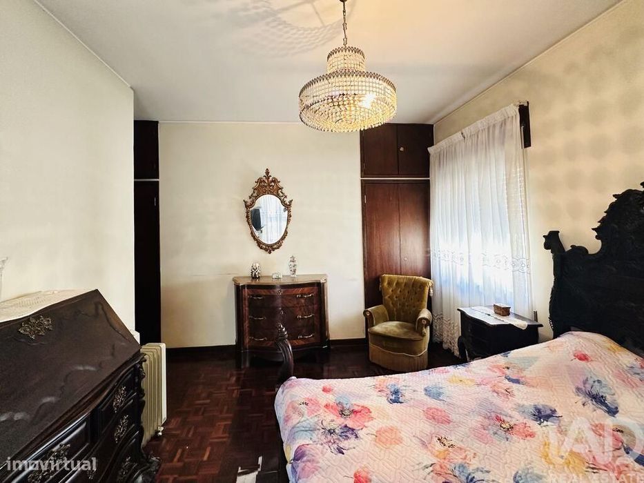 Apartamento T5 em Guarda de 161,00 m2