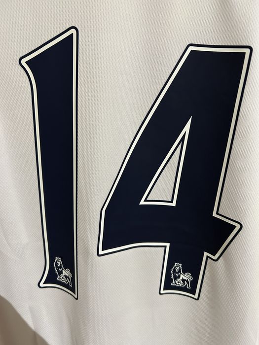 Equipamento Tottenham Modric 14 2009/2010