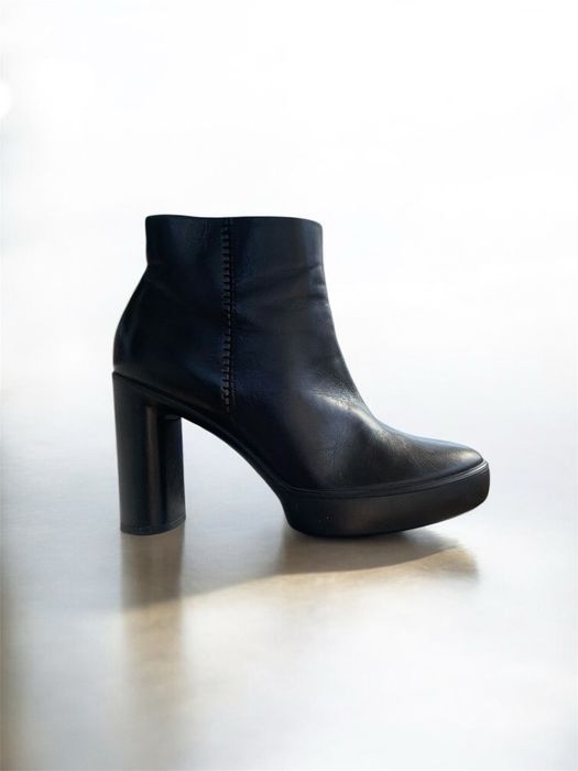 Жіночі шкіряні черевики ECCO SHAPE Sculpted Motion | Оригінал | 39