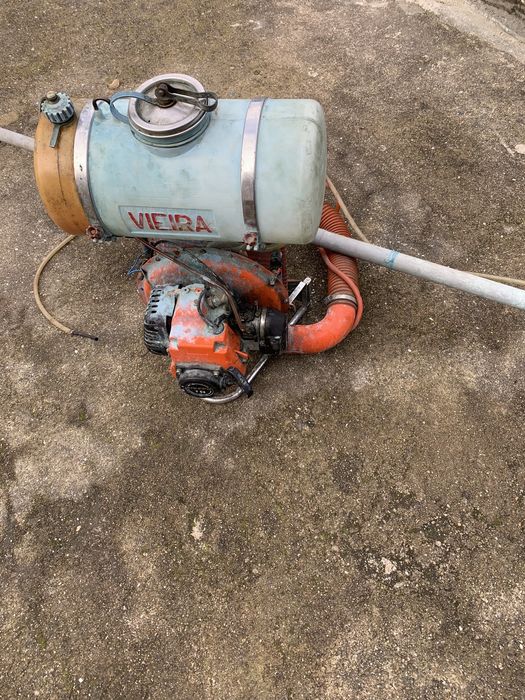 Pulverizador motor. A gasoluna