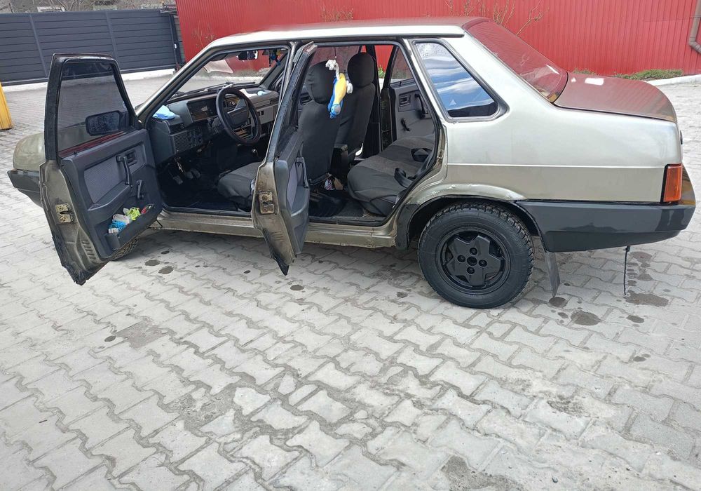 Продається ВАЗ 21099